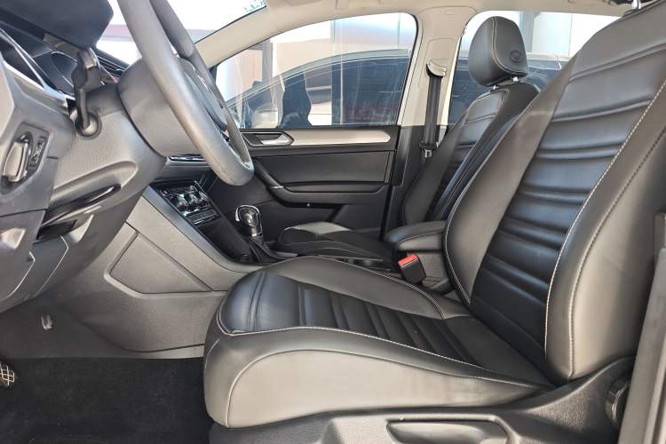 Used Volkswagen Touran 2018 Volkswagen Touran L 280TSI DSG Comfort Edition 7 Seats China V Emission Standard