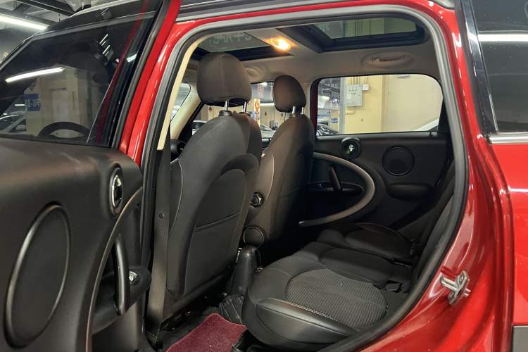 Used  Countryman 2014 1.6T COOPER ALL4 Fun
