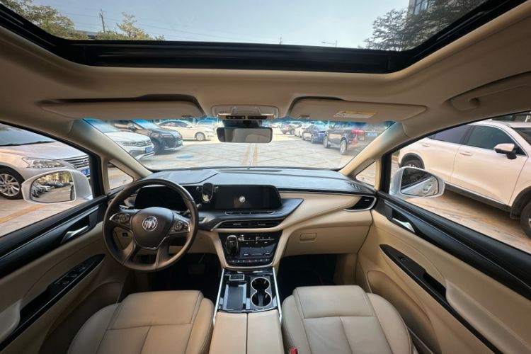 Used Buick GL8 2022 ES Landtrek 653T Luxury Edition
