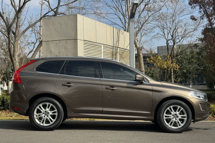 Used Volvo XC60 2015 T5 Smart Upgrade Model