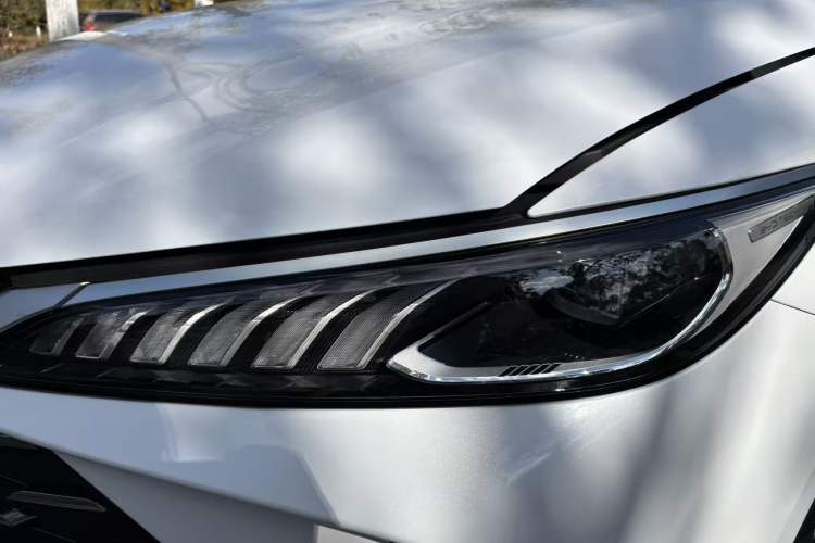 Used BYD Qin PLUS 2025 DM-i Smart Drive 55KM Leading Model
