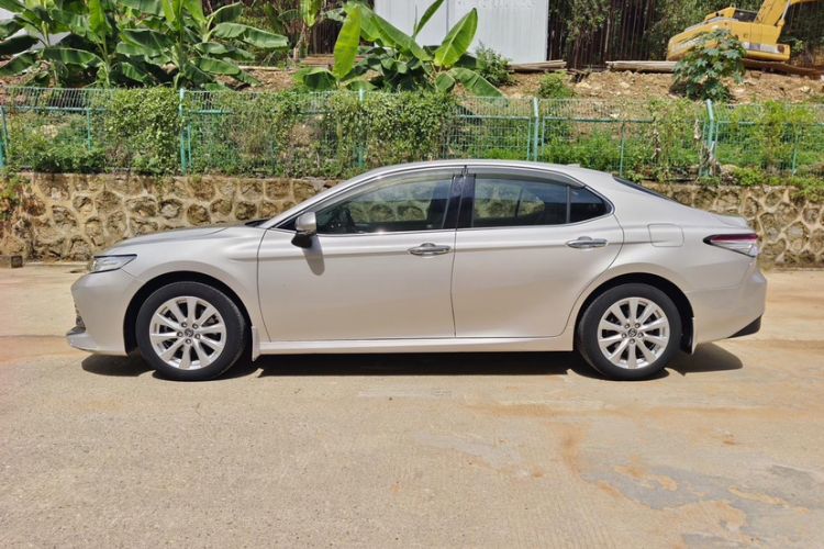 Used Toyota Camry 2019 2.0G Luxury Edition China VI Standard
