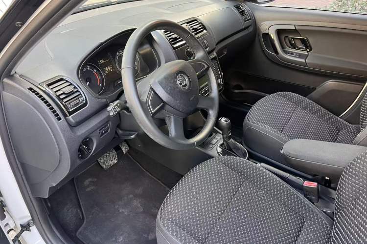 Used Skoda Fabia 2014 1.6L Automatic Sport Edition