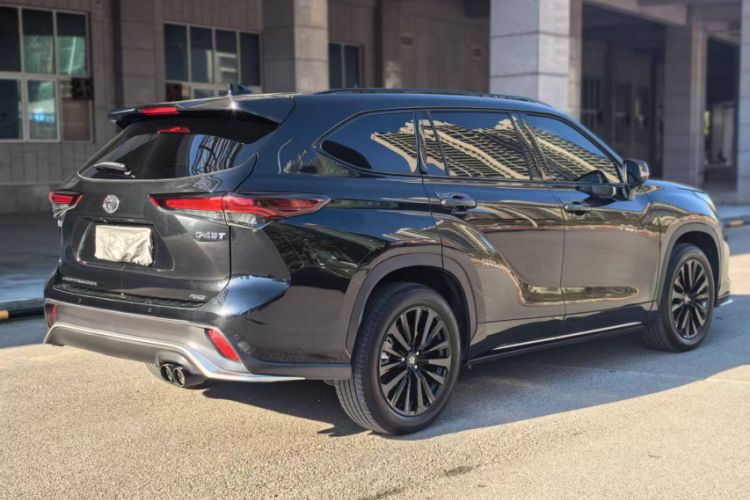 Used Toyota Crown Land Cruiser 2024 2.0T All-Wheel-Drive Prestige Version
