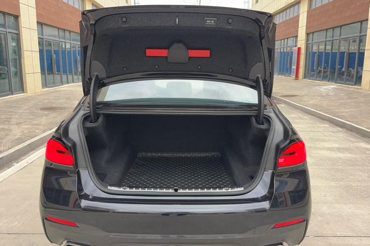 Used BMW 5 Series 2023 530Li Leading Model M Sport Package
