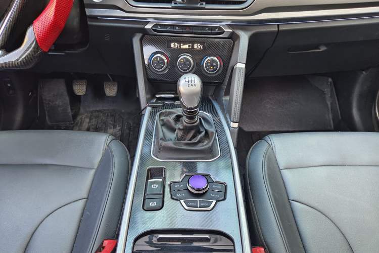 Used Haval H6 2019 Sport Edition 1.5T Manual Two-Wheel Drive Elite Model China VI Standard
