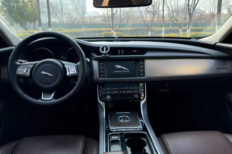 Used Jaguar XFL 2017 XFL 2.0T 200PS Luxury Edition