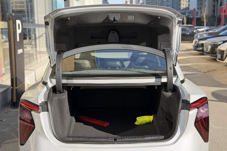 Used Hongqi EH7 2024 690 Pro