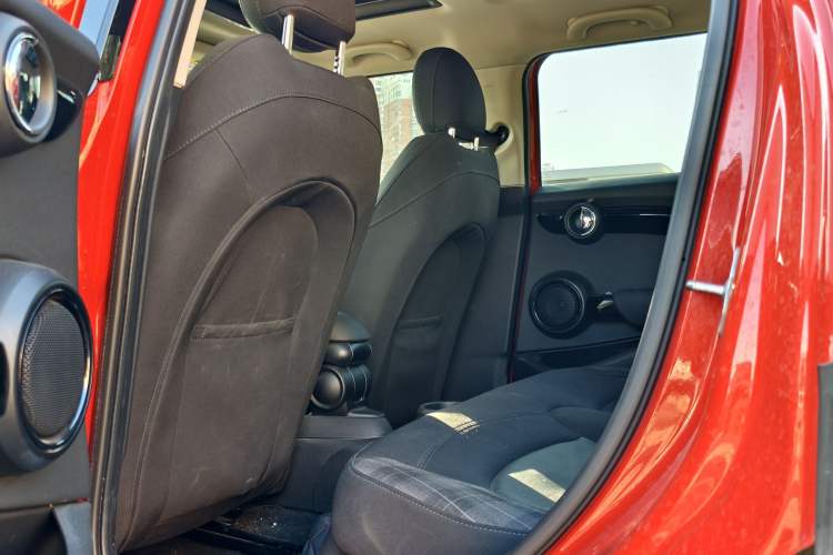 Used  MINI 2018 1.5T COOPER Classic Edition Five-Door Version