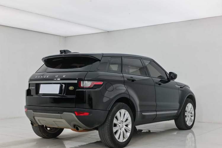 Used Land Rover Range Rover Evoque 2018 240 PS SE Smart Brilliance Edition
