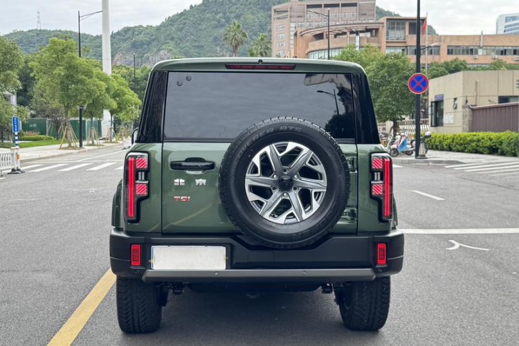 Used Beijing Auto BJ40 2024 2.0D All-New Blade Hero Crosser
