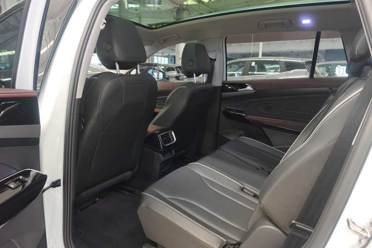 Used Volkswagen ID.6 X 2023 Upgraded Model Pure Long-Range Version
