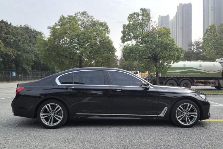 Used BMW 7 Series 2018 730Li Leading Model M Sport Package
