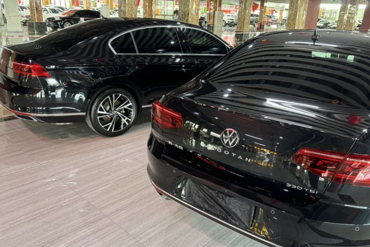 Used Volkswagen Magotan 2021 330TSI DSG 30th Anniversary Edition
