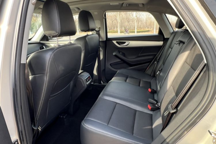 Used Zotye SR7 2016 1.5T CVT Cube Heart Edition China IV Standard
