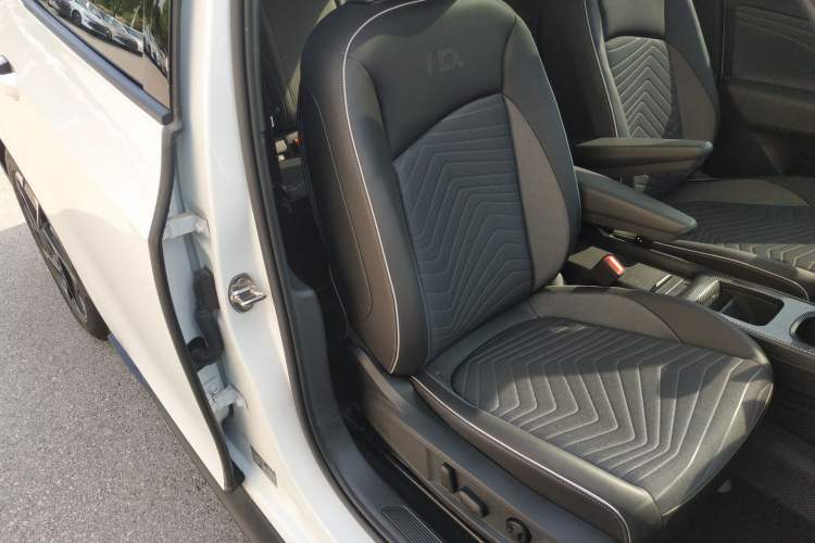 Used Volkswagen ID.3 2024 Outstanding Edition
