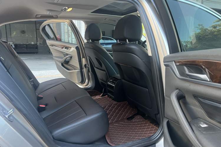 Used BMW 5 Series 2018 525Li Luxury Package