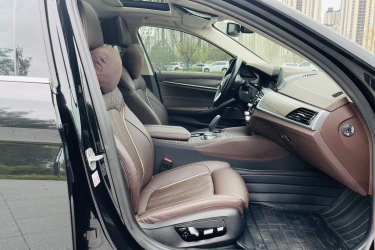 Used BMW 5 Series New Energy 2020 Mileage Upgrade Version 530Le Pioneer Edition
