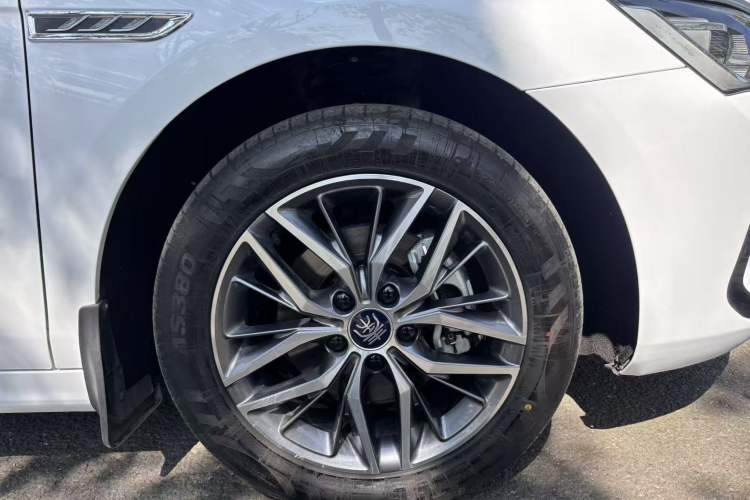 Used BYD Qin PLUS 2024 Honor Edition EV 510KM Leading Model