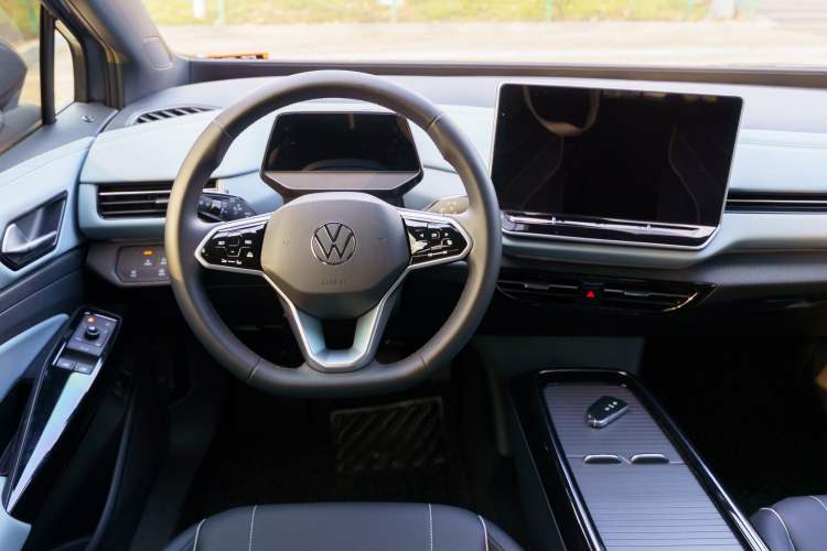 Used Volkswagen ID.4 X 2025 Smart Version Pure & Intelligent Enjoyment Edition
