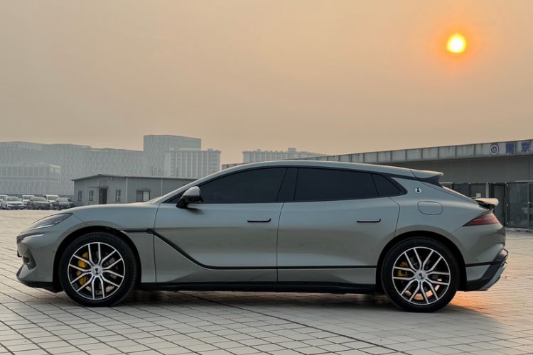 Used Denza Z9GT 2024 1100 Four-Wheel Drive Max Edition
