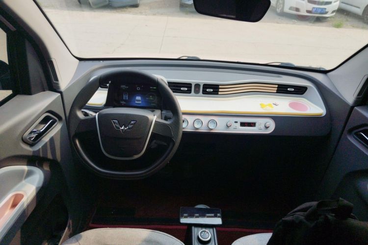 Used Wuling Hongguang MINIEV 2021 Macaron Premium Model – Lithium Iron Phosphate
