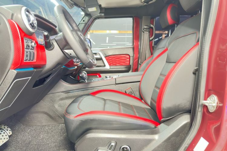 Used Beijing Auto BJ40 2018 PLUS 2.3T Automatic Four-Wheel Drive Flagship Version China V Emission Standard
