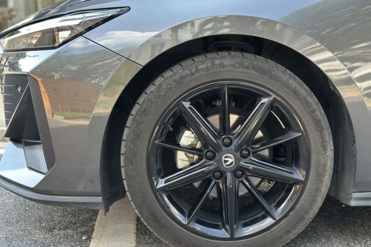 Used Changan UNI-V 2022 1.5T Prestige Version
