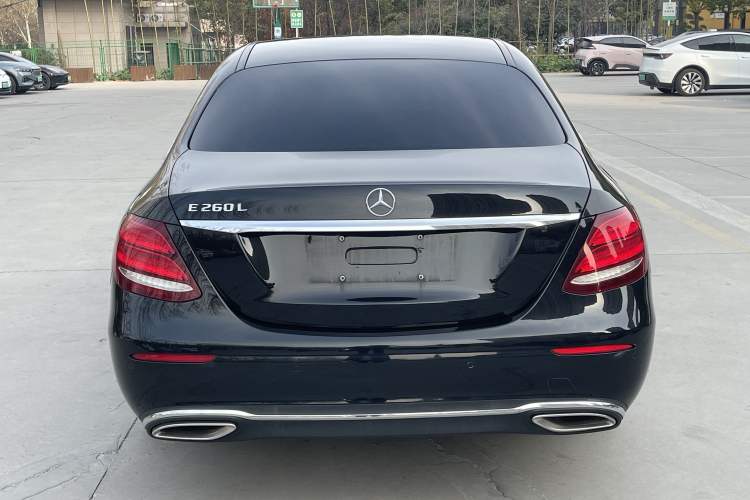Used Mercedes-Benz E-Class 2019 E 260 L
