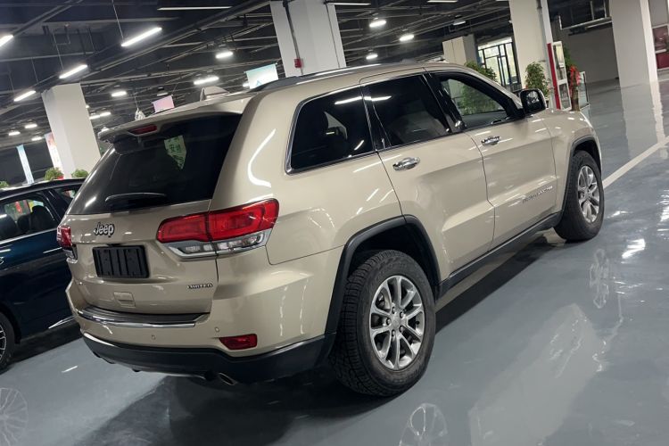 Used  Grand Cherokee 2014 3.0L Comfort Navigation Edition
