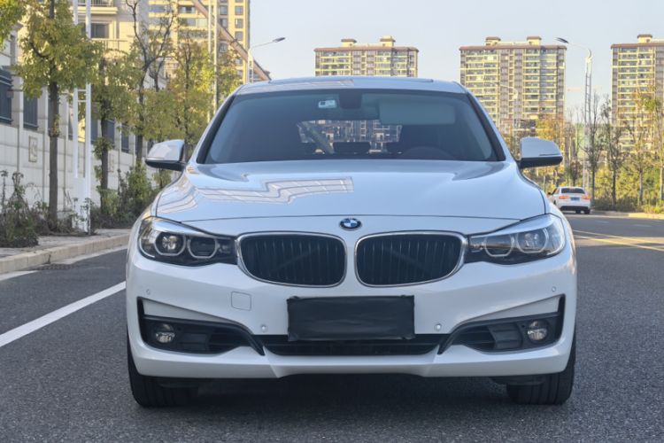 Used BMW 3 Series GT 2018 320i Sport Edition
