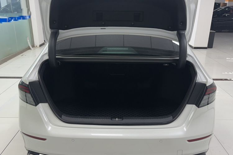 Used Honda Accord 2025 Sport Series 260TURBO Luxury Edition
