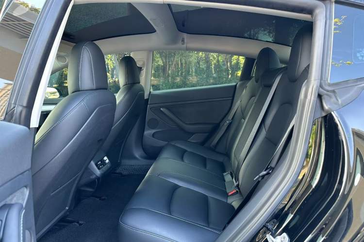 Used Tesla Model 3 2022 Rear-Wheel-Drive Version
