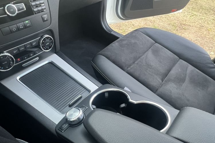 Used Mercedes-Benz GLK-Class 2015 GLK 260 4MATIC Fashion Edition Ultimate Version
