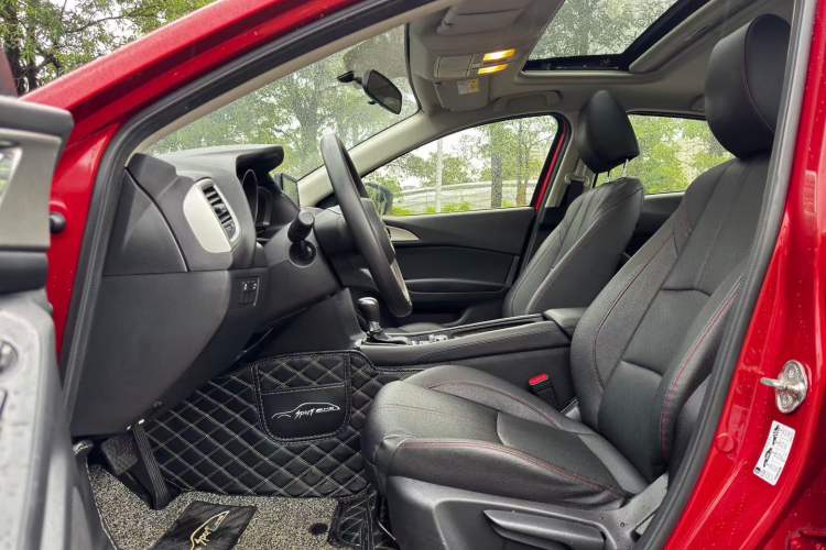 Used Mazda Mazda 3 Axela 2017 Sedan 1.5L Automatic Luxury Model Emission Standard China V
