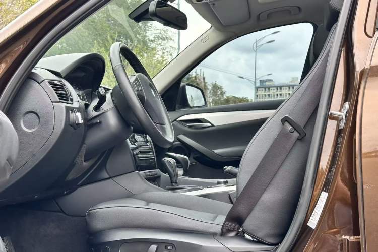 Used BMW X1 2013 sDrive18i Leading Model
