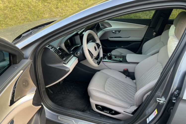 Used BYD Han 2025 DM-i 125KM Prestige Model
