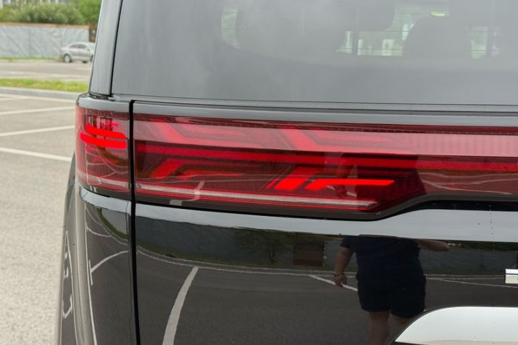 Used Denza D9 2024 EV 620 Premium Model
