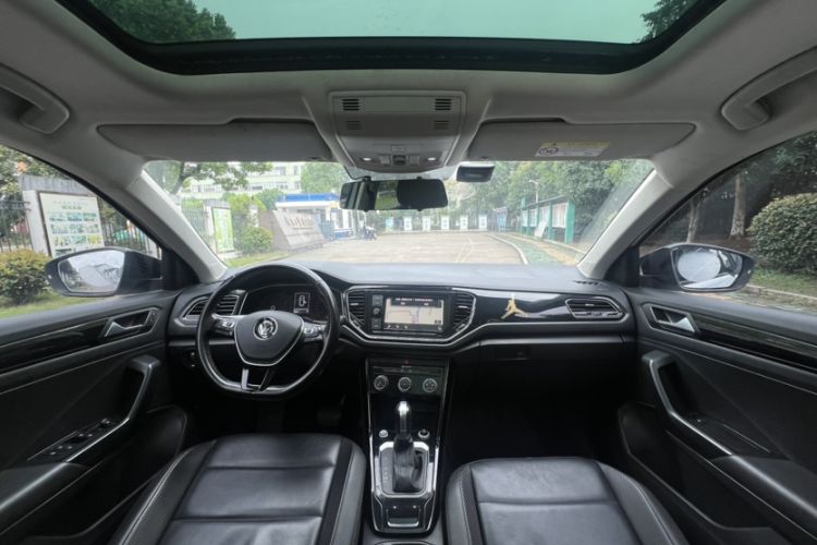 Used Volkswagen T-ROC 2019 280TSI DSG Two-Wheel Drive Comfort Version China VI Standard
