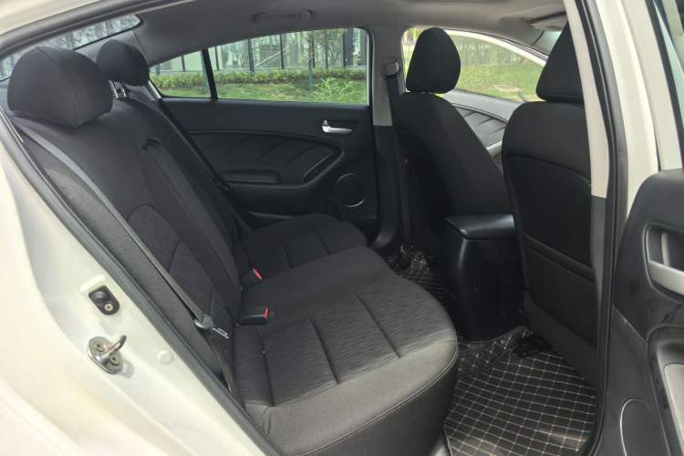 Used Kia K3 2013 1.6L Automatic GLS
