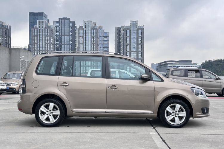 Used Volkswagen Touran 2015 1.4T DSG Comfort Edition 5 Seats