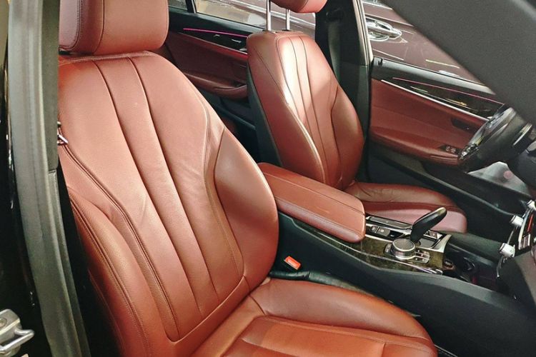 Used BMW 5 Series 2019 530Li Leading Model M Sport Package
