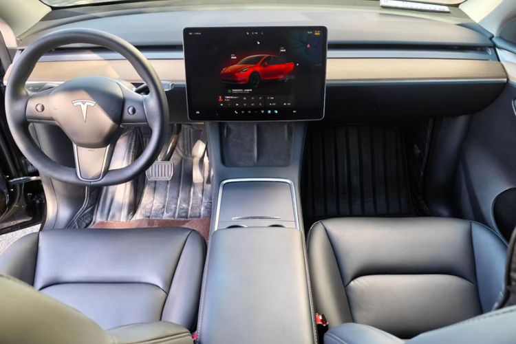 Used Tesla Model Y 2022 Rear-Wheel-Drive Version