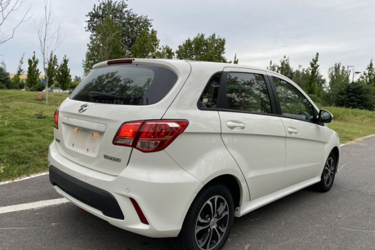 Used BAIC Senova D20 2015 Hatchback 1.5L Automatic Lotte Edition
