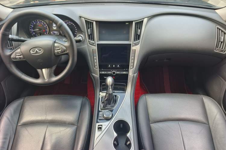 Used Infiniti Q50L 2015 2.0T Comfort Edition
