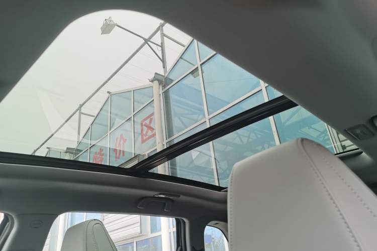 Used Changan CS75 PLUS 2024 3rd Generation Champion Edition 1.5T Intelligent Drive Dynamic Model