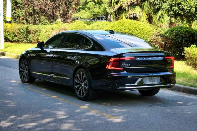 Used Volvo S90 2025 B5 Zhiyuan Luxury Edition
