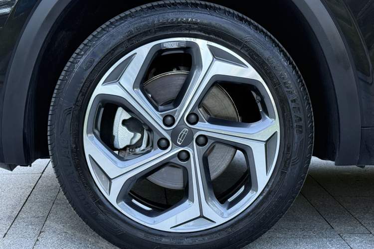 Used Geely Auto Monjaro L 2024 2.0TD High-Power Automatic Two-Wheel Drive Yunqi Version
