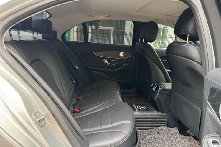 Used Mercedes-Benz C-Class 2018 C 180 L Fashion Edition Sport Version
