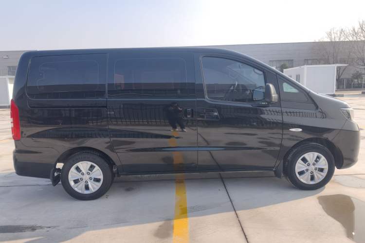 Used  M3 2018 1.6L Express Edition 7-Seater
